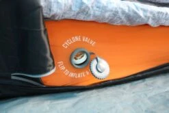 Vango Shangri-La II 15 Double Self Inflating Mat 17 Vango Shangri-La II 15 Double Self Inflating Mat -Robens Shop van 2021 lifestyle sleep mat shangri la 15 hi 01 medium