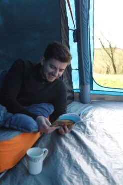 Vango Shangri-La II 15 Double Self Inflating Mat 21 Vango Shangri-La II 15 Double Self Inflating Mat -Robens Shop van 2021 lifestyle sleep mat shangri la 15 hi 04 medium